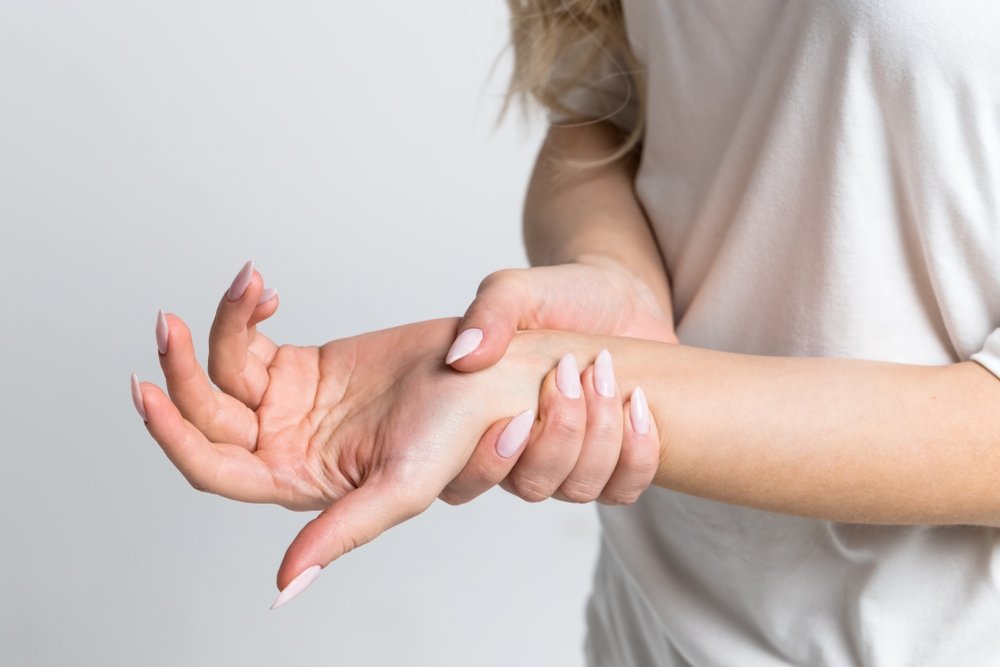 skaudančių sąnarių kairės rankos prevencija alkūnės artritas
