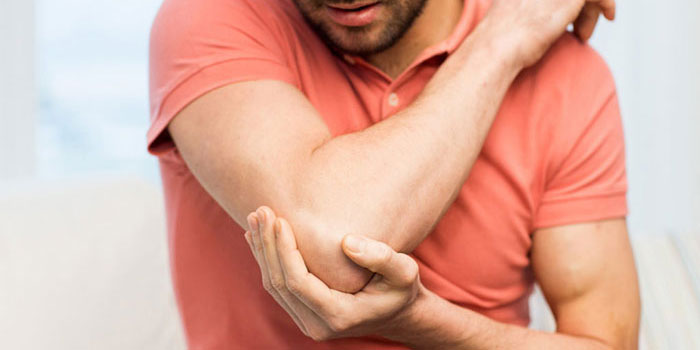 skauda dėl alkūnės sąnario artrozė po žastikaulio lūžis