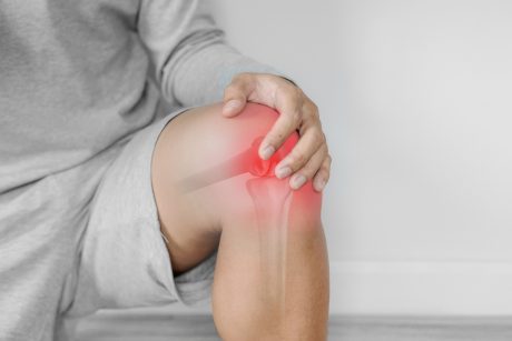 skausmai šlaunikaulio sąnarių lėtinis artritas rankų