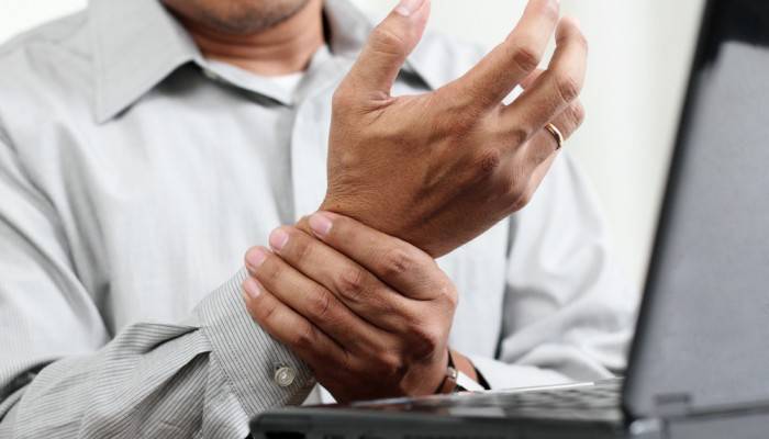 kaip pašalinti iš rankų sąnarių uždegimą ką sąnariai atrodo artritas